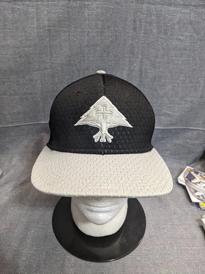 Бейсболка мужская LRG True Heads OSFM черная с серым сетчатым логотипом - Изображение 1 из 4