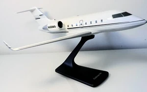 Bombardier Challenger 604 Bizjet Space Models Corporate Model Scale 1:50 N458MS - Picture 1 of 10