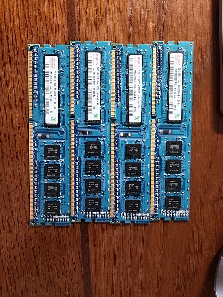 4pc Hynix 2GB Desktop RAM 1Rx8 PC3-10600U-9-10-A0 HMT325U6BFR8C-H9 - Image 1 of 1