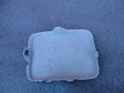 2013 LEXUS RX350 LIFT GATE tampa de furo de serviço destro fabricante de equipamento original 2010 2012 2013 2014 2015 - Imagem 1 de 4