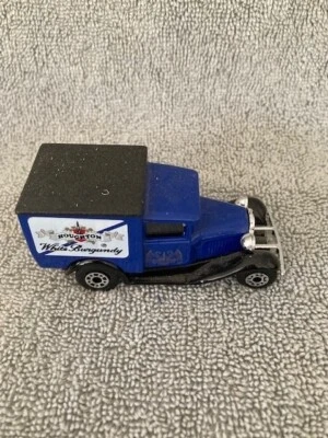 Vintage Ford Modelo A - Van de Entrega - Caixa de Fósforos - Houghton Branco Borgonha - Imagem 1 de 3