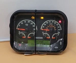 2010 FREIGHTLINER STEPVAN USED INSTRUMENT CLUSTER P#W22-00046-004 714-11104 - Picture 1 of 7