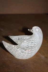 Vintage Murano White and Clear Love Bird Art Glass  - 4 1/2" w/ Label - Picture 1 of 8