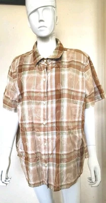 Basic Editions  Womens Short Sleeve Button Up Attached Shirt  Cotton Top Sz 2X  - Image 1 of 4