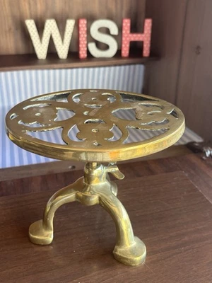 Vintage Brass Trivet Round Ornate Extending Prop Display Kitchenalia Antique - Image 1 of 4