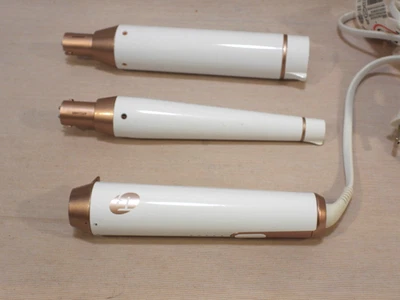 T3 Whirl Trio Styling Wand with 2 Interchangable Wand Barrels - Image 1 of 4