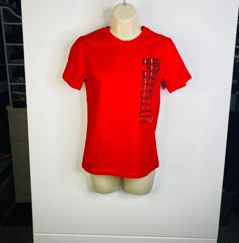 Puma мальчиков молодежи Sports красный футболка хлопок короткий рукав большой логотип размер большой - Изображение 1 из 1