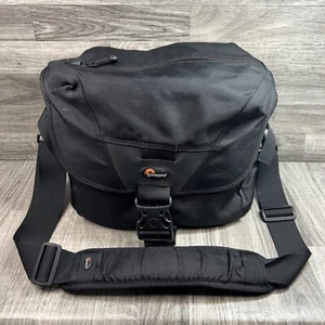 Lowepro Stealth Reporter D 400AW Black Camera Shoulder Messenger Bag with Strap - Picture 1 of 9