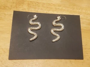 Brand New - Estate Earrings - Gold Colored Snake Dangle Earrings - Picture 1 of 3