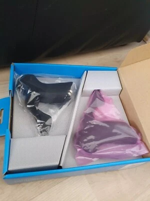 NEW Shimano 105 ST-R7000 rim brake 11 speed shifters pair boxed inc cables etc - Image 1 of 4