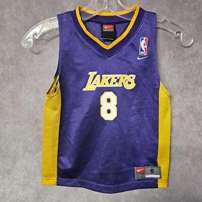 Редкая винтажная футболка Nike Los Angeles Lakers Коби Брайанта 8 молодежная детская для мальчика 6 S б/у в отличном состоянии - Изображение 1 из 4