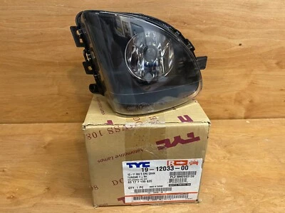 Driving Fog Light Lamp w/Light Bulb Passenger Side Fit 2011-2017 535i GT xDrive - Image 1 of 4
