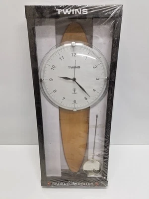 Funkuhr Twins Wanduhr Pendeluhr Uhr mit Pendel NEU & OVP#23 - Bild 1 von 2