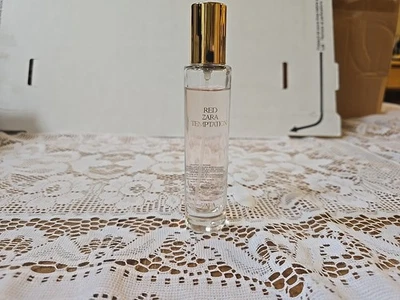 Eau de Parfum Mujer Zara Red Temptation 1 Fl. Oz. EDP Spray Perfume Ver DESCRIPCIÓN Foto 1 de 3