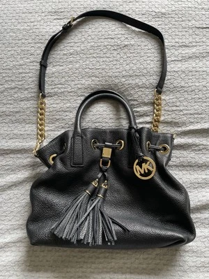 Michael Kors Camden Pebbled Leather Black  Purse With Tassels and Dust Bag Foto 1 de 4