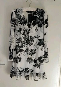 Just De Pom Brand New Black And White Floral Dress Size S/M - Picture 1 of 5