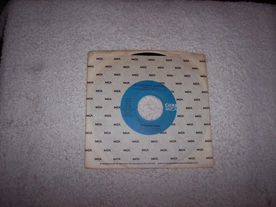 WYNONNA JUDD--MY STRONGEST WEAKNESS / WHAT IT TAKES  45     #1884 - Image 1 of 4