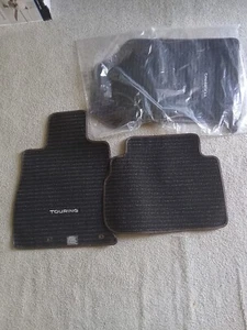 NEW OEM 2019-2023 Subaru Forester Touring Carpet Floor Mats 4-Pc. J501SSJ020 Set - Picture 1 of 10