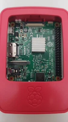 Raspberry Pi 3 Model B V1.2 2015 in red and white case - Image 1 of 4