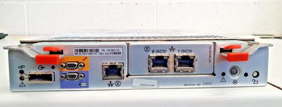 EMC2 / DELL AX4-5i iSCSI SAS Controller 100-562-270_A06 - Image 1 of 3