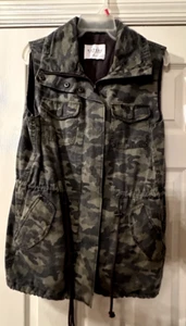 Chaleco para mujer VELVET HEART verde camuflaje cremallera talla M - Imagen 1 de 5