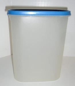 TUPPERWARE Modular Mates #1614-1 Clear Rectangle Blue Lid 2.3 Litres 9-3/4 Cups - Picture 1 of 12