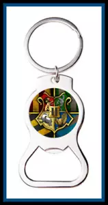 HOGWARTS CREST ABRIDOR DE BOTELLAS PERSONALIZADO LLAVERO MEDIA RELLENO REGALO - Imagen 1 de 1