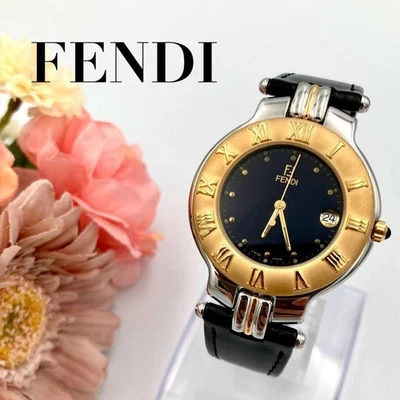 Relógio de quartzo Fendi 900G logotipo FF unissex usado bom estado - Imagem 1 de 4