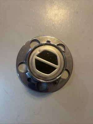 1990-1994 Ford Explorer Ranger OEM Wheel Center Cap - Image 1 of 4