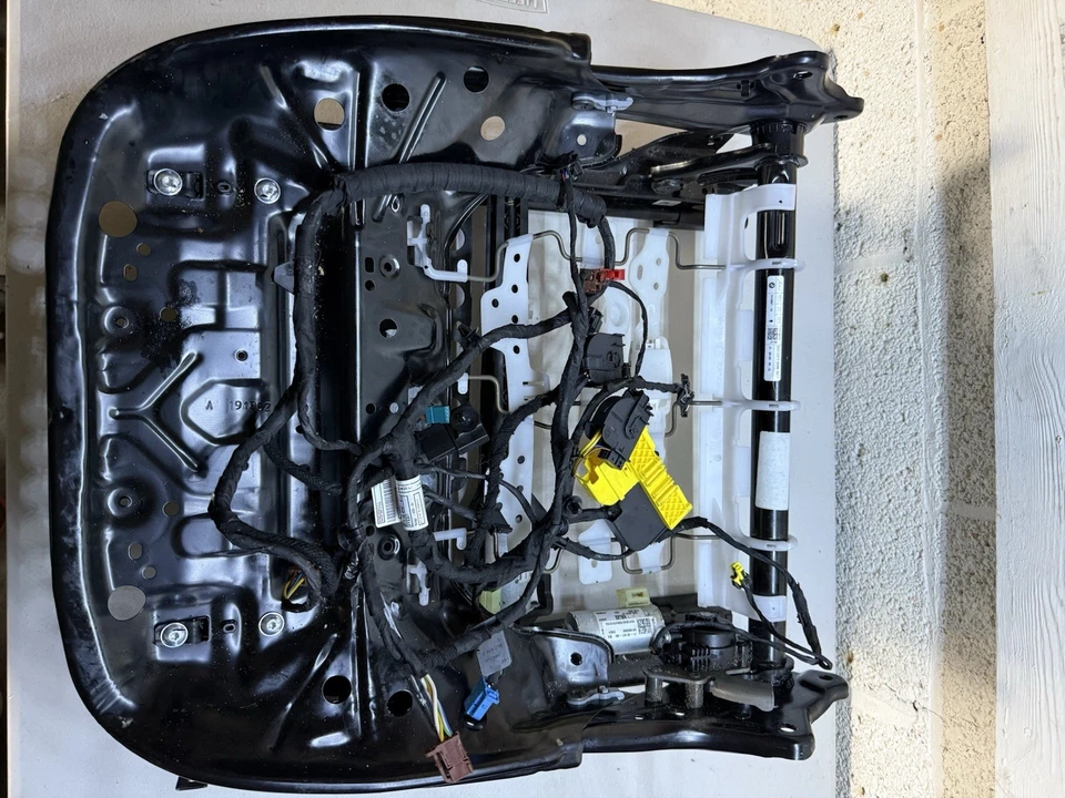 BMW 330I G20 2020-2024 marco asiento delantero izquierdo lado conductor riel con motor OEM Foto 1 de 4