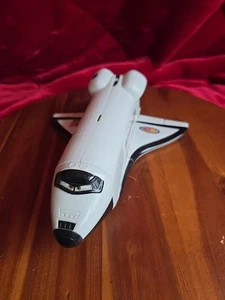 Disney Pixar Cars Roger Mission Avventura Luci Parlanti Space Shuttle FUNZIONANTE - Foto 1 di 6