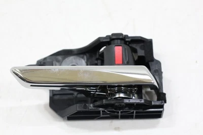 2020 - 2025 MAZDA CX30 ПЕРЕДНЯЯ ПРАВАЯ ВНУТРЕННЯЯ ДВЕРЬ ВНУТРЕННЯЯ РУЧКА OEM - Изображение 1 из 4