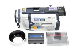Sony DCR-TRV30 Digital Handycam Mini DV Camcorder Nightshot from JAPAN 2381 - Picture 1 of 21