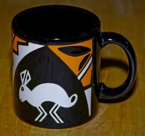 TAZA VINTAGE Waechtersbach Conejo Blanco ¡Bonitos Colores Geométricos! Hecho en España - Imagen 1 de 4