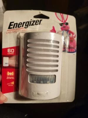 Energizer LED Motion-sensing Night Light White 60 Lumens Open box - Image 1 of 4