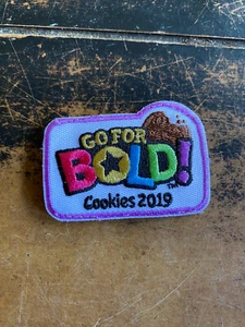 Parche/insignia de las Girl Scouts: ¡Ve por audaz! Galletas 2019 - Imagen 1 de 1