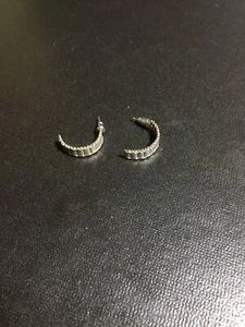 14k White Gold Semi Circle Earrings - Picture 1 of 5