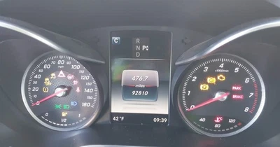 2016 Classe C OE medidor de velocidade cluster 92K milhas Mercedes-Benz - Imagem 1 de 4