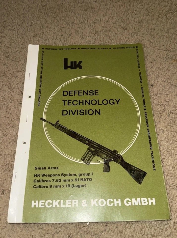 Manual de armas pequeñas Heckler & Koch GmBH División de Tecnología de Defensa Foto 1 de 4