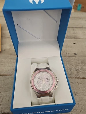 RARO TechnoMarine TM-110007 NUEVO 45mm esfera plateada y rosa correa de cuero blanco Foto 1 de 4