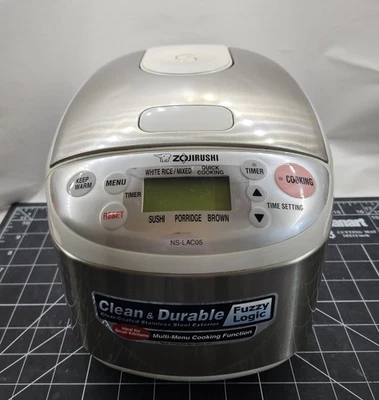 Panela de arroz Zojirushi NS-LAC05 Micom 3 xícaras - Imagem 1 de 4