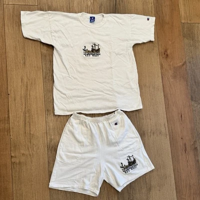 Conjunto corto Champion de colección camiseta blanca mediana XL Coastal Yacht puntada única años 80 Foto 1 de 4