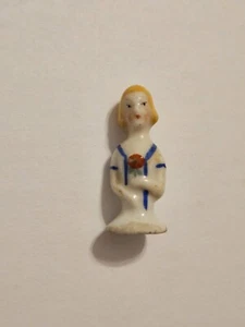 Cojín de media muñeca miniatura de porcelana - Imagen 1 de 8