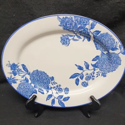 Plato ovalado Martha Stewart 16" exclusivo para Macys azul blanco floral  Foto 1 de 4
