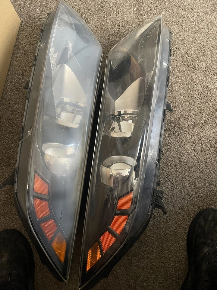 Conjunto de faros - Certificado Capa TYC 20-12554-90-9 se adapta a 11-13 Kia Optima Foto 1 de 1