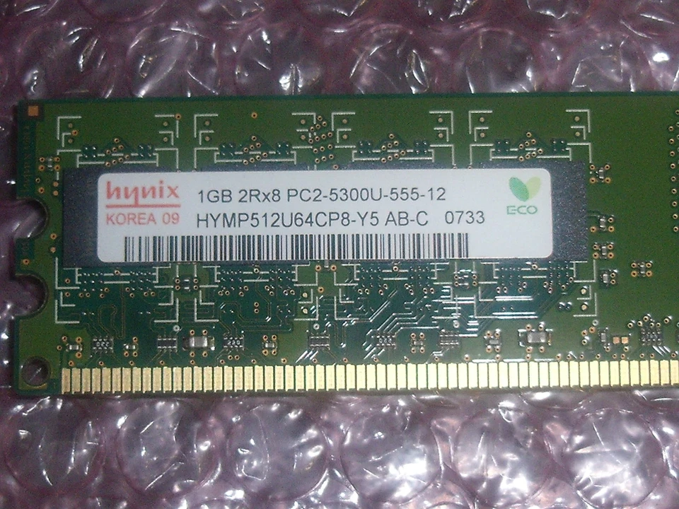 Hynix HYMP512U64CP8-Y5-AB-C  1GB 2RX8 PC2-5300U 667 MHZ PC Memory - Image 1 of 1
