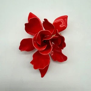Vintage lebendige rote Blume Emaille Metall Brosche Anstecknadel - Bild 1 von 5