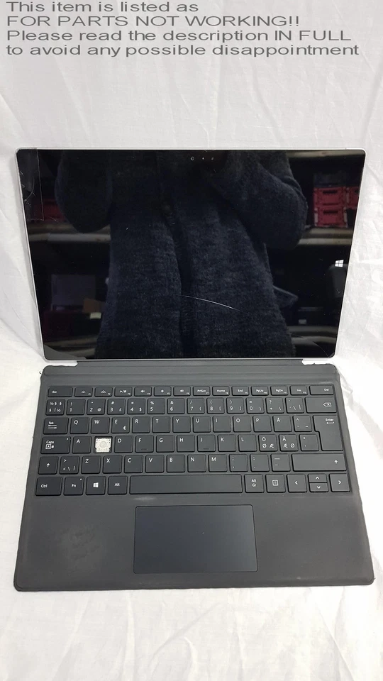 DAMAGED READ!! Microsoft 1631 Surface Pro 3 Intel Core i5 4300U, 4GB, 128GB SSD - Image 1 of 4