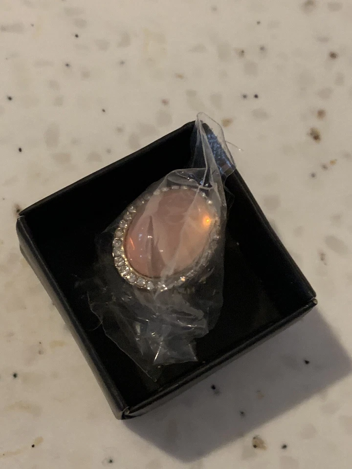 Avon Summer Sorbet Statement Ring Size 6 Rose Costume Jewelry Pink Stone Gold - Image 1 of 2