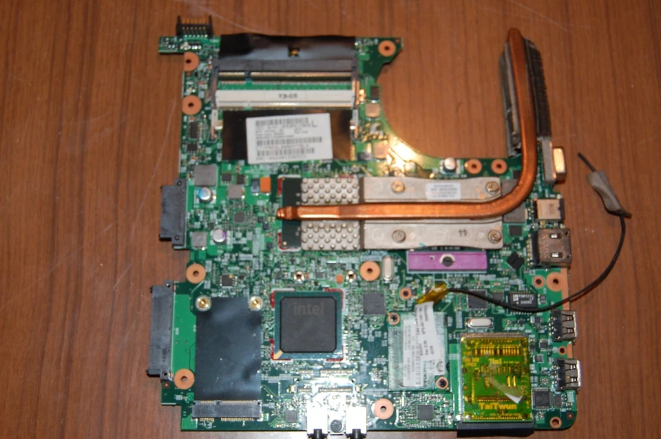 Scheda madre HP 6730 - Immagine 1 di 1